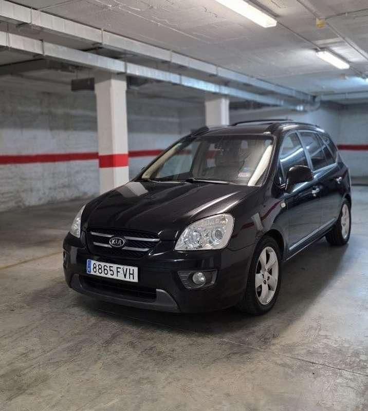 Negro Usado 2007 Kia Carens Active Monovolumen | 3500 € (Precio justo) - Imagen 1/4