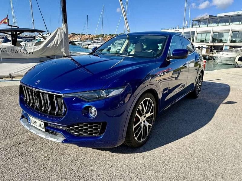 Usado Maserati Levante 430 CV (316 kW) 2017 Azul SUV