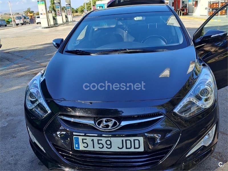 Negro Usado 2015 Hyundai i40 Berlina | 10.500 € (Precio justo) - Imagen 1/4