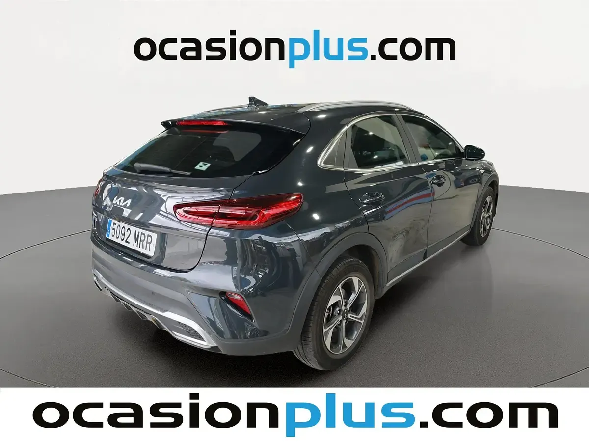 Usado Kia XCeed 160 CV (117 kW) 2024 Gris SUV