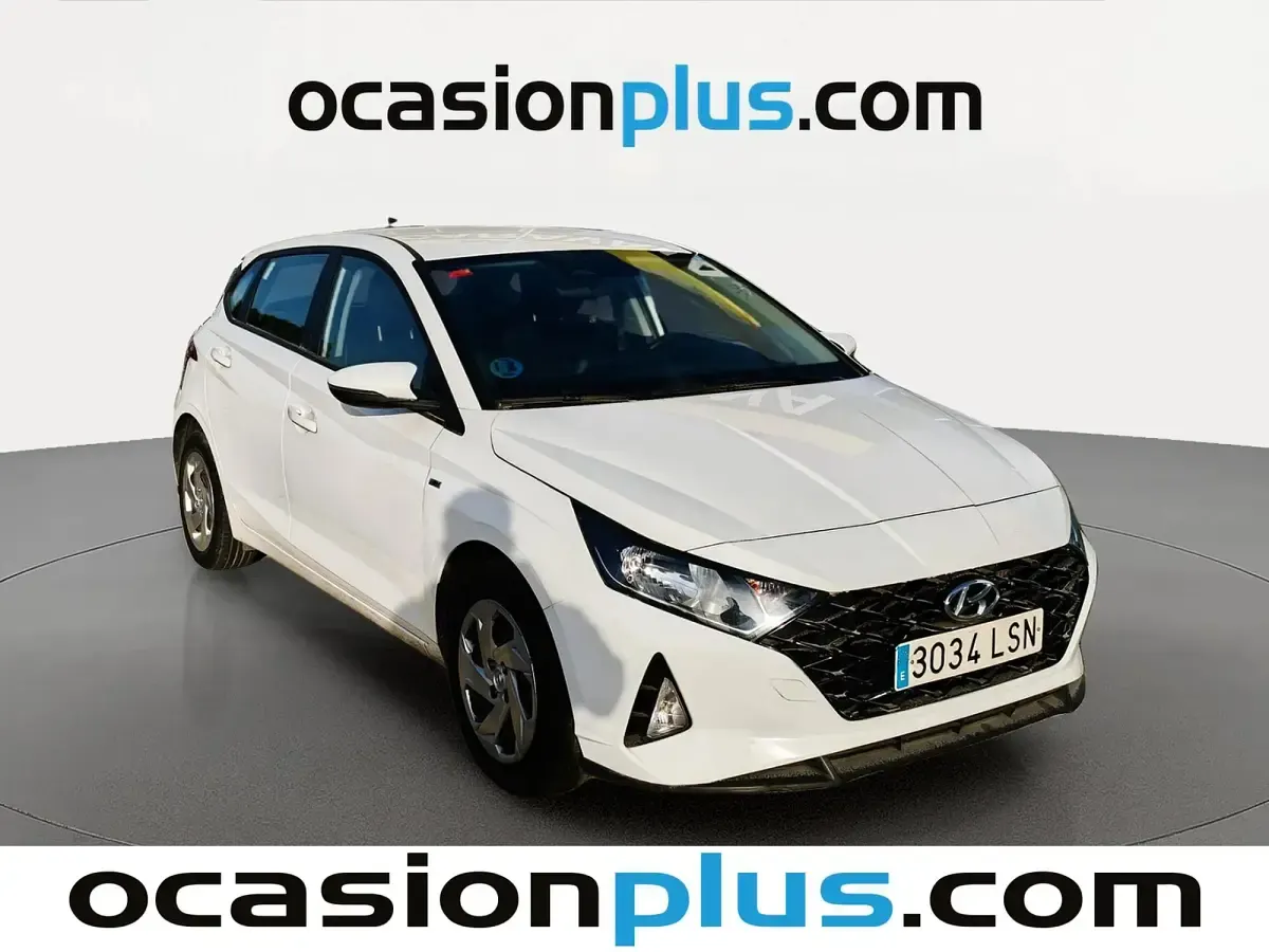 Begagnad Hyundai i20 101 HK (74 kW) 2021 Vit Halvkombi