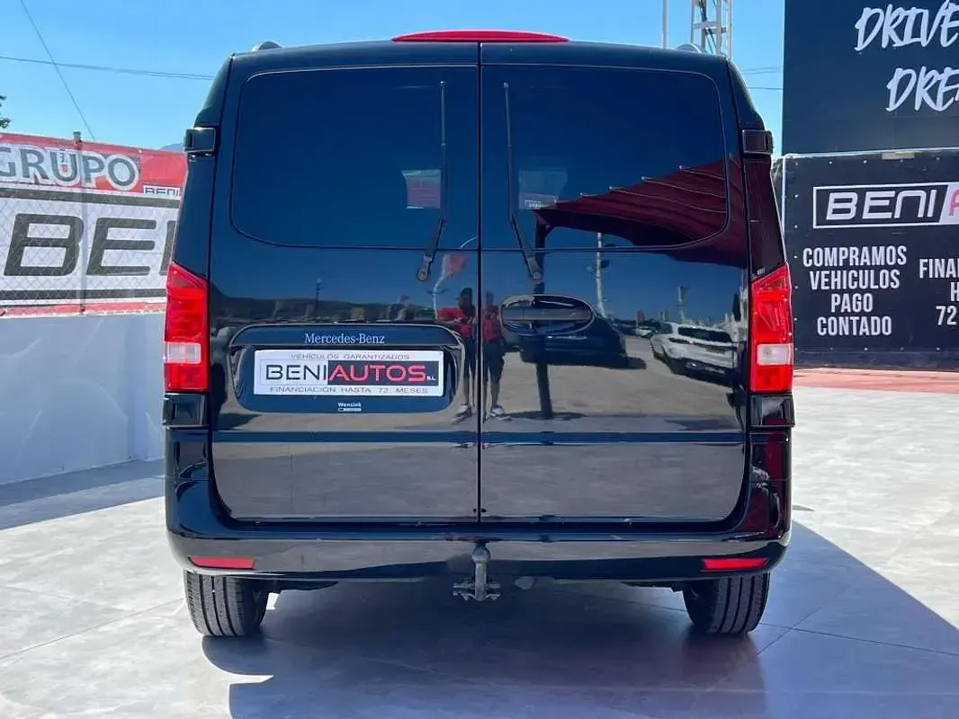 Usado Mercedes Vito 88 CV (64 kW) 2018 Negro Van