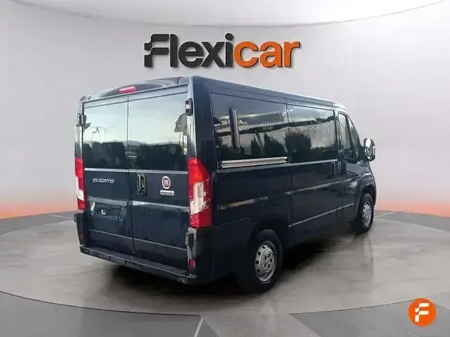 Usado Fiat Ducato 140 CV (102 kW) 2018 Azul Van