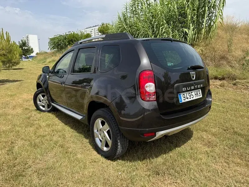Usado Dacia Duster Ambiance 105 CV (77 kW) 2012 Negro SUV