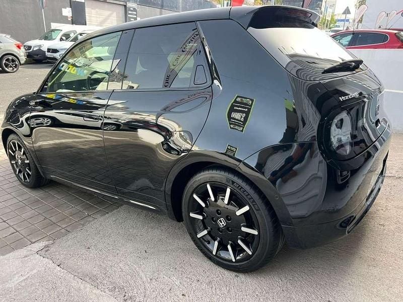 Usado Honda e Advance 113 kW (154 CV) 2021 Negro Utilitario