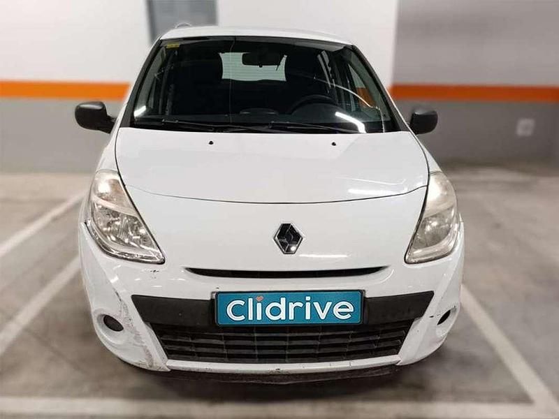 Usado Renault Clio IV Collection 75 CV (55 kW) 2013 Blanco Utilitario