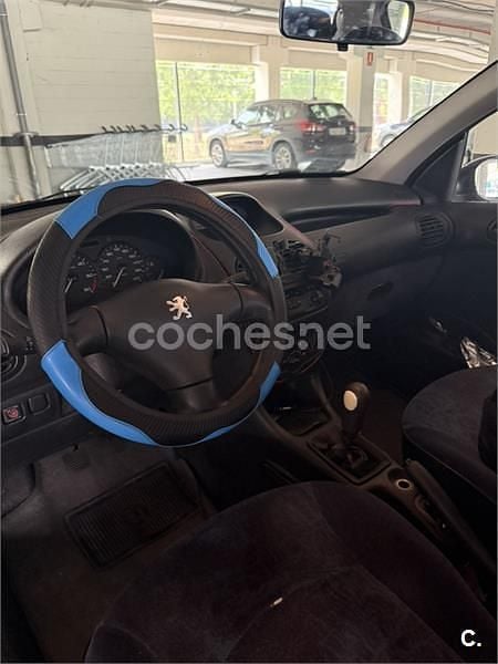 Azul Usado 2000 Peugeot 206 Berlina | 2500 € (Precio justo) - Imagen 1/4