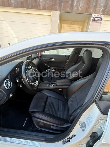 Usado Mercedes CLA220 AMG line 170 CV (125 kW) 2015 Blanco Berlina