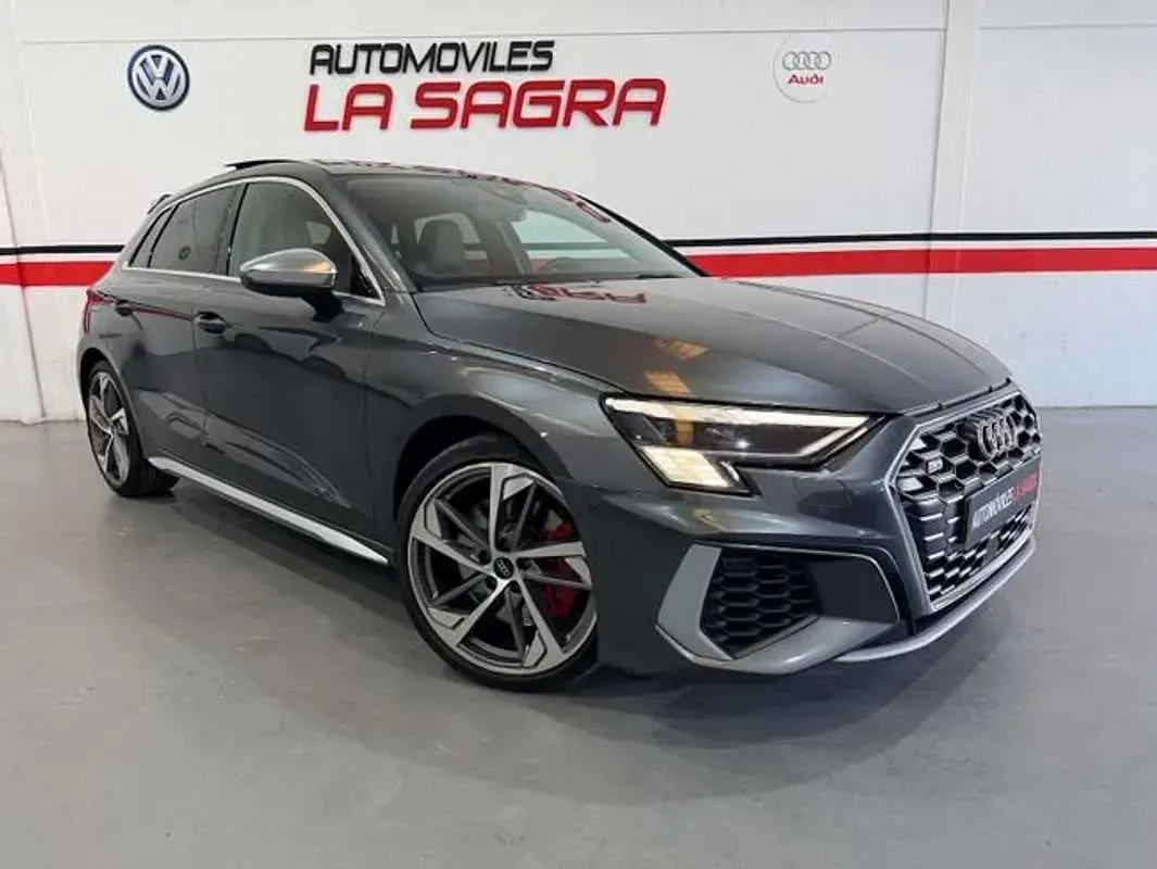 Usado Audi S3 Sportback 310 CV (228 kW) 2023 Gris Utilitario