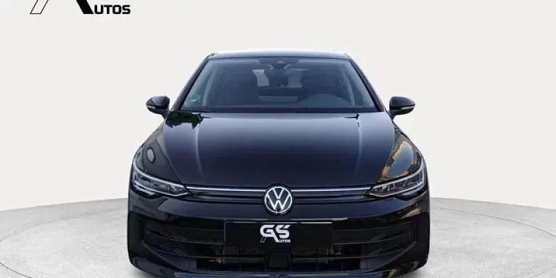 Usado VW Golf VIII 116 CV (85 kW) 2025 Negro Berlina