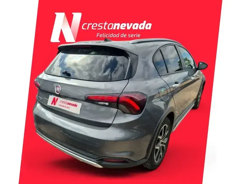 Usado Fiat Tipo Cross 100 CV (73 kW) 2023 Gris / plata Berlina