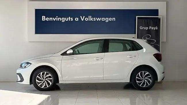 Usado VW Polo Life 95 CV (69 kW) 2023 Blanco Utilitario