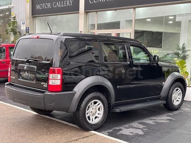 Usado Dodge Nitro SXT 177 CV (130 kW) 2009 Negro SUV