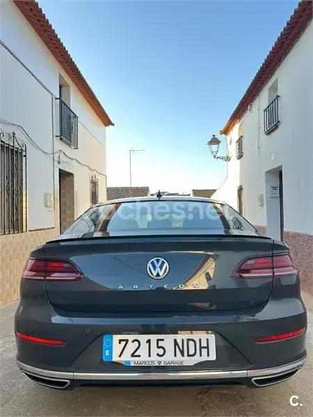 Usado VW Arteon R-line 150 CV (110 kW) 2019 Negro Utilitario