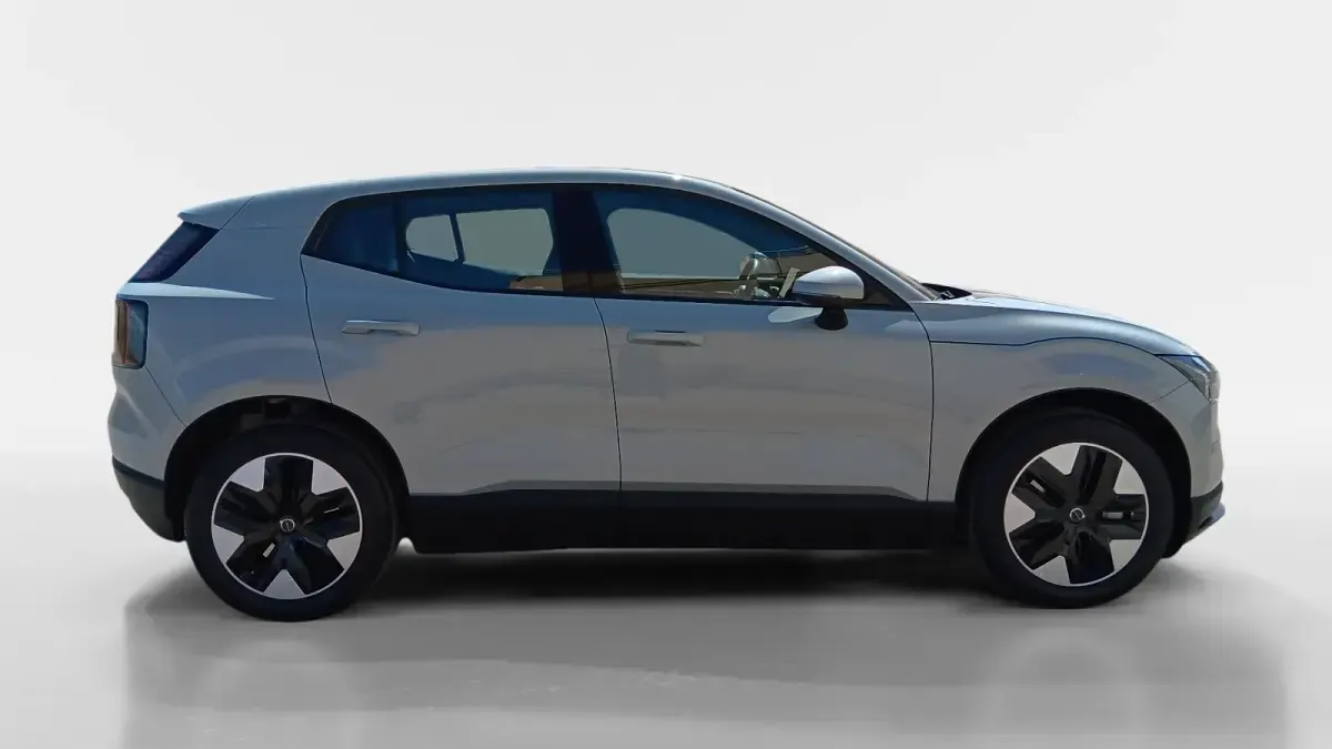 Używany Volvo EX30 Core 200 kW (272 KM) 2024 SUV