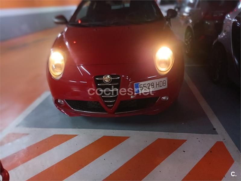 Rojo Usado 2011 Alfa Romeo MiTo Quadrifoglio Verde Utilitario | 8400 € (Precio justo) - Imagen 1/4