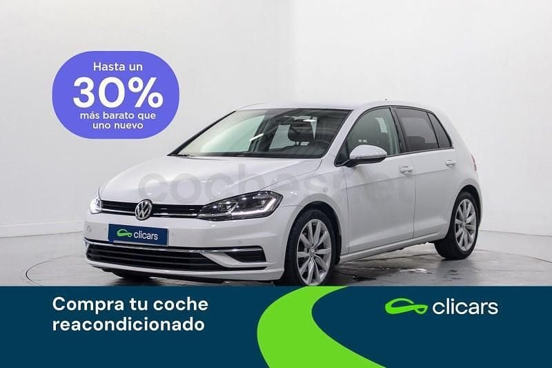 Usado VW Golf Sportsvan Advance 110 CV (80 kW) 2018 Blanco Monovolumen