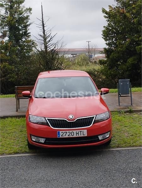 Usado Skoda Rapid Ambition 105 HP (77 kW) 2013 Vermelho Sedan