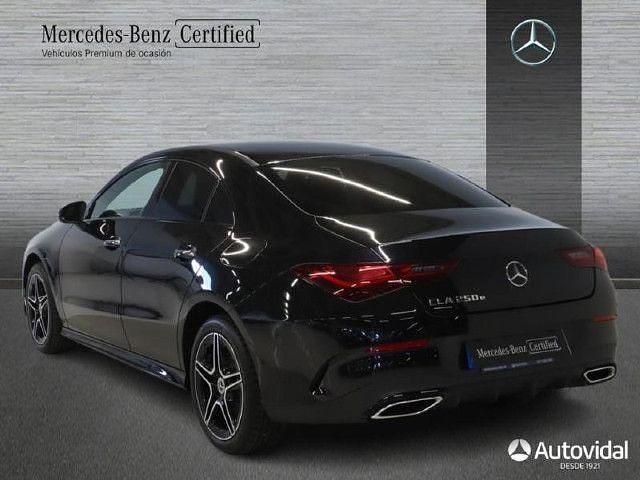 Usado Mercedes CLA250e AMG line 218 CV (160 kW) 2025 Negro Coupe