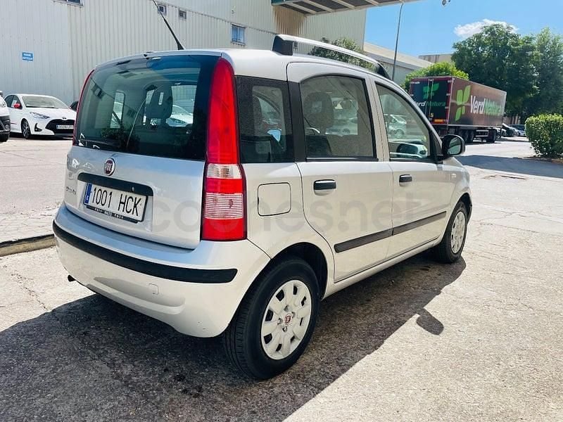Usado Fiat Panda Dynamic 69 HP (50 kW) 2011 Cinzento Citadino