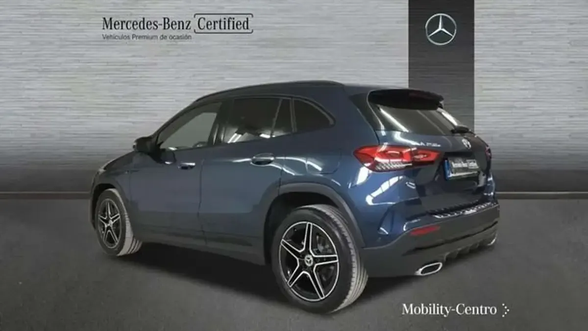 Usado Mercedes GLA250 218 CV (160 kW) 2020 Azul SUV