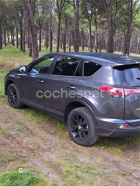 Usado Toyota RAV4 Hybrid Advance 197 CV (144 kW) 2017 Gris / plata SUV