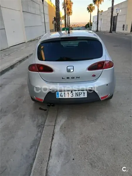 Usado Seat Leon FR 170 CV (125 kW) 2008 Gris / plata Utilitario