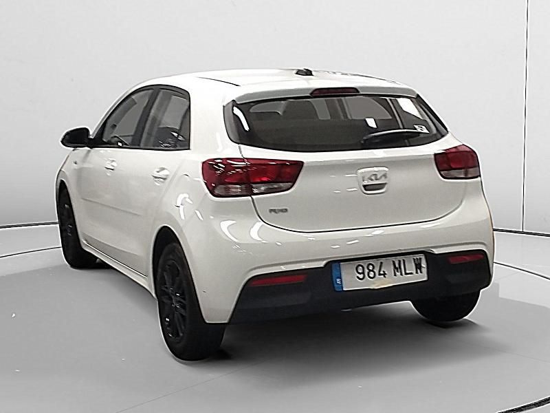 Usado Kia Rio 87 CV (63 kW) 2014 Blanco Utilitario