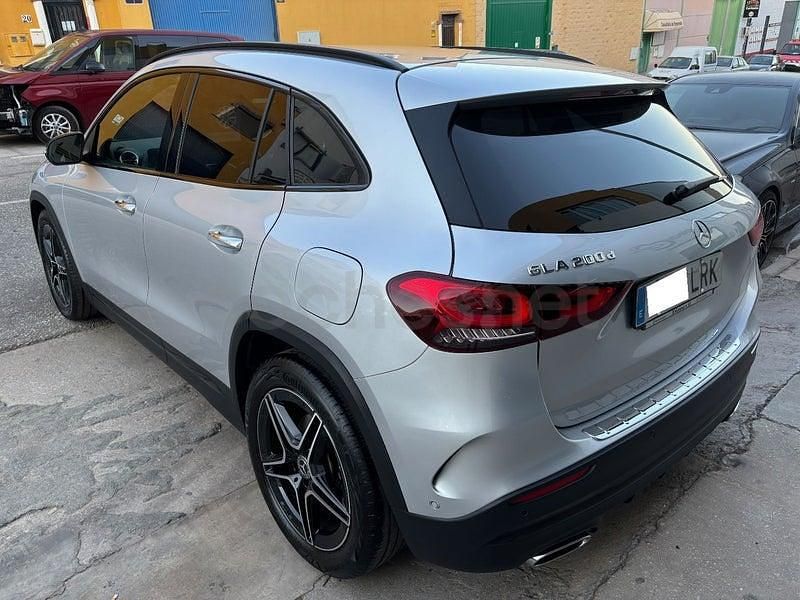 Usado Mercedes GLA200 150 CV (110 kW) 2021 Gris / plata SUV