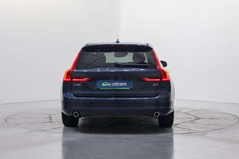 Usado Volvo V90 Momentum 190 CV (139 kW) 2020 Azul Familiar