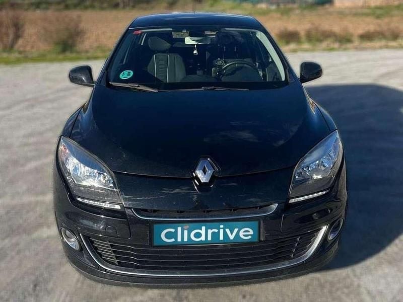 Usado Renault Mégane III Dynamique 116 CV (85 kW) 2012 Negro Utilitario