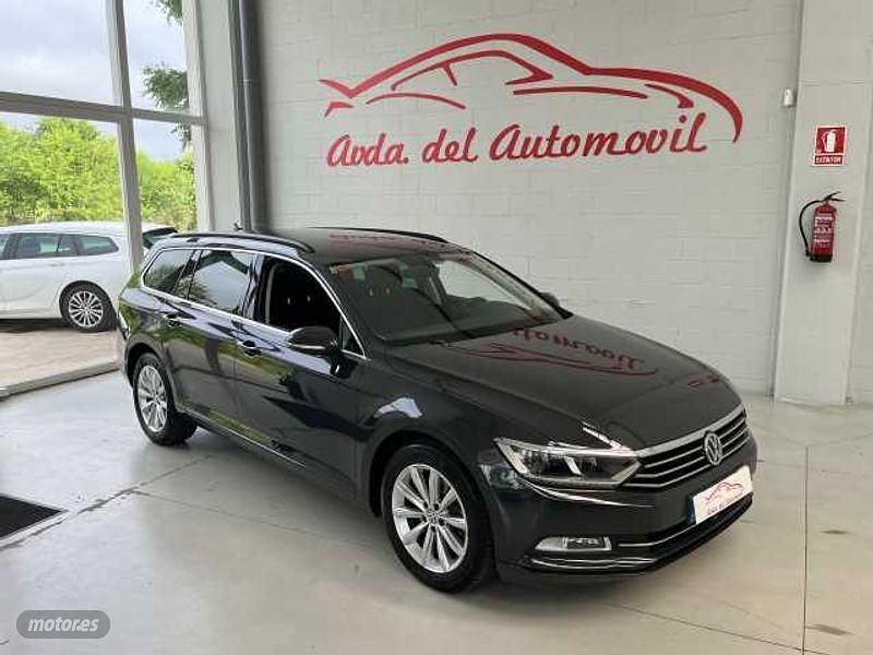 Usado VW Passat Advance 150 CV (110 kW) 2018 Gris Familiar