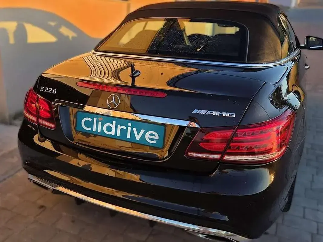 Usado Mercedes E220 170 CV (125 kW) 2013 Negro Descapotable