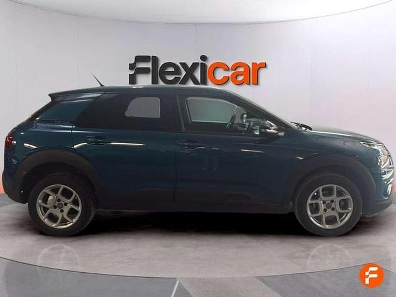 Usado Citroën C4 Cactus Feel 110 CV (80 kW) 2020 Azul Utilitario