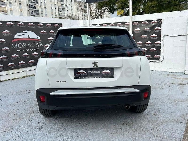 Usado Peugeot 2008 Active 110 CV (80 kW) 2021 Blanco SUV