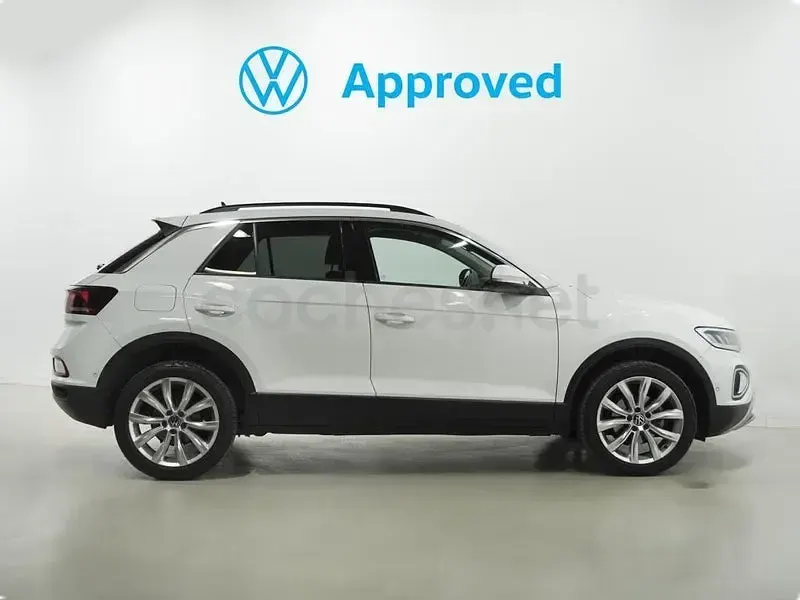 Usado VW T-Roc Life 110 CV (80 kW) 2022 Blanco SUV