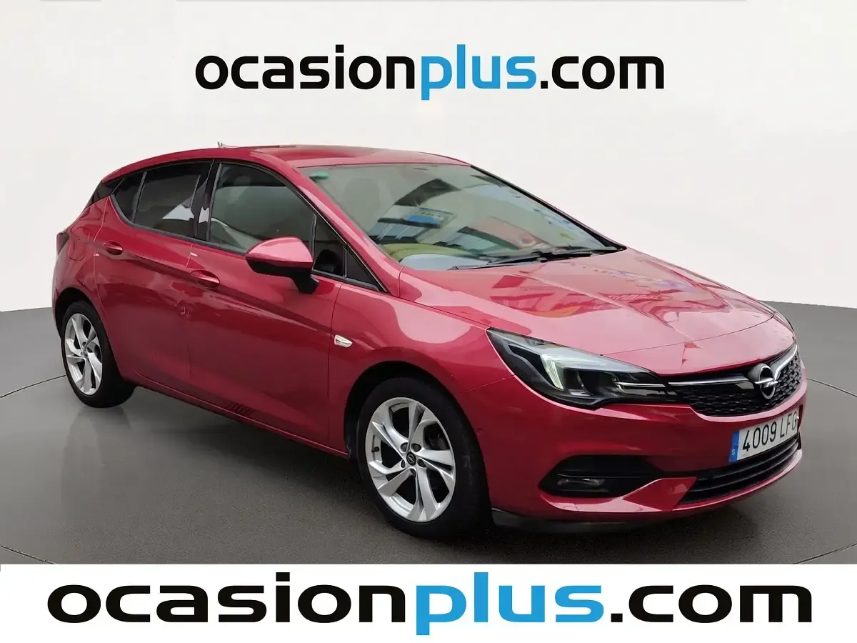 Usado Opel Astra GS Line 110 CV (80 kW) 2020 Rojo Utilitario