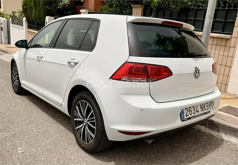 Usado VW Golf VII Edition 115 CV (84 kW) 2017 Blanco Berlina