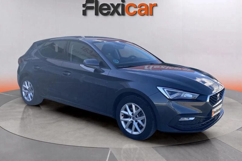 Gris Usado 2022 Seat Leon Style Familiar | 14.990 € (Buen precio) - Imagen 1/4