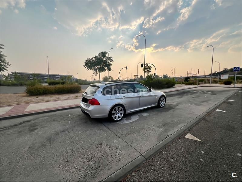Usado BMW 320 177 CV (130 kW) 2010 Gris / plata Familiar