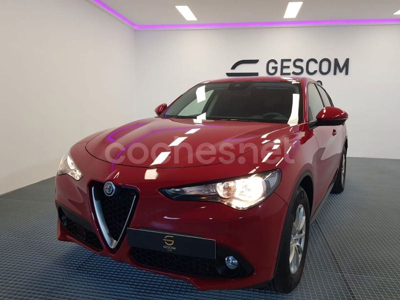 Usado Alfa Romeo Stelvio Executive 160 CV (117 kW) 2020 Rojo SUV