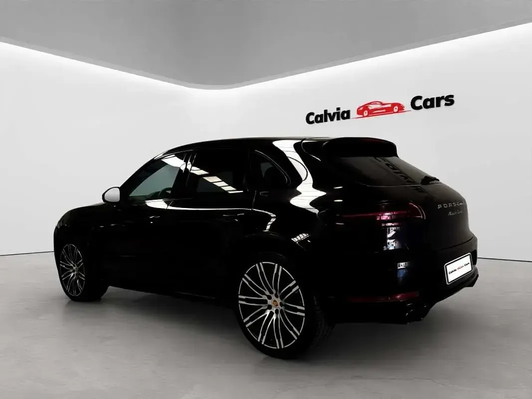 Usado Porsche Macan Turbo Performance Package 441 CV (324 kW) 2017 Negro SUV