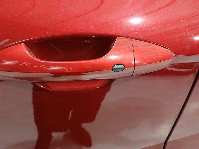 Nuevo Hyundai Kona 120 CV (88 kW) 2025 Rojo SUV