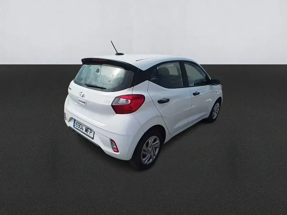Usado Hyundai i10 67 CV (49 kW) 2023 Blanco Utilitario