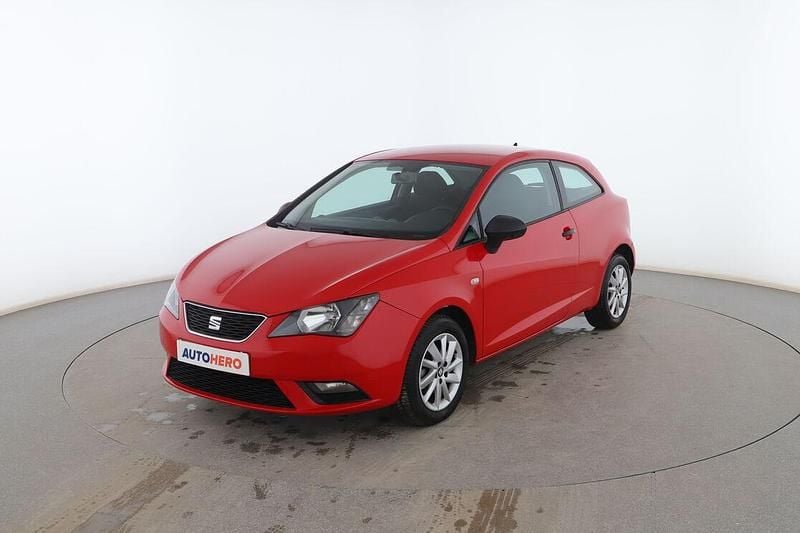Rojo Usado 2017 Seat Ibiza Reference Berlina | 8299 € (Buen precio) - Imagen 1/3