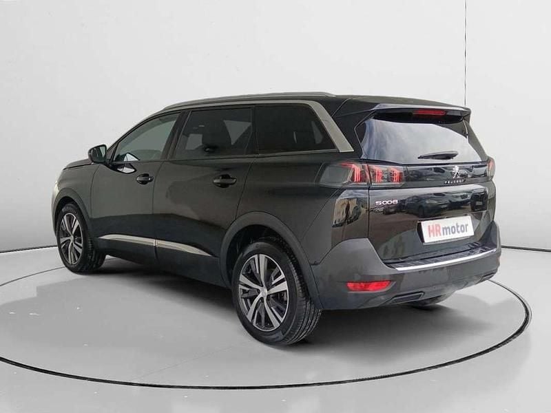 Usado Peugeot 5008 Active 132 CV (97 kW) 2022 Negro SUV