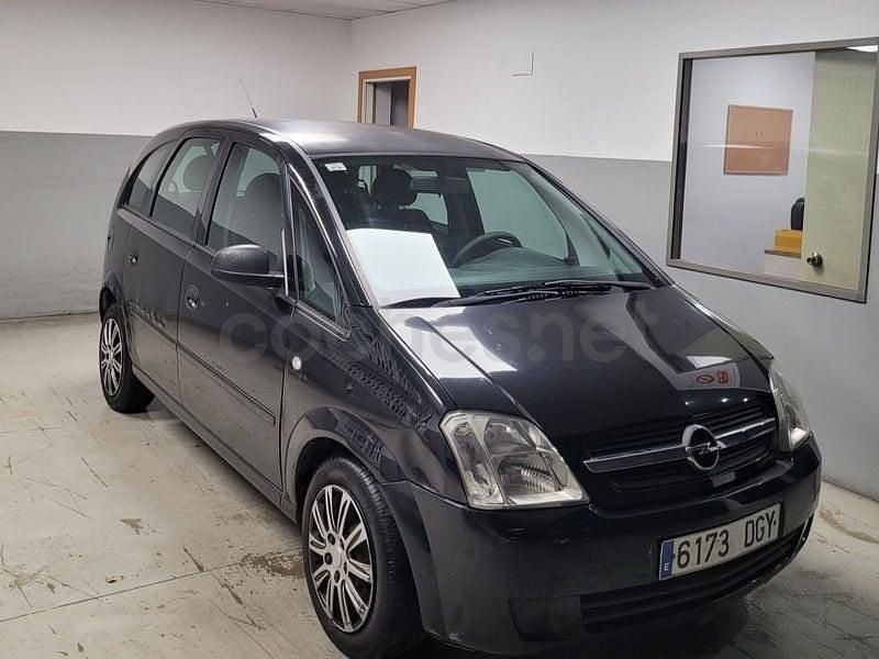 Usado Opel Meriva Cosmo 100 CV (73 kW) 2005 Negro Monovolumen