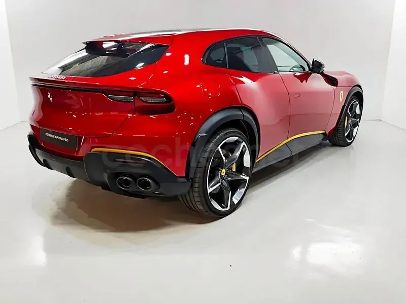 Usado Ferrari Purosangue 725 CV (533 kW) 2024 Rojo SUV