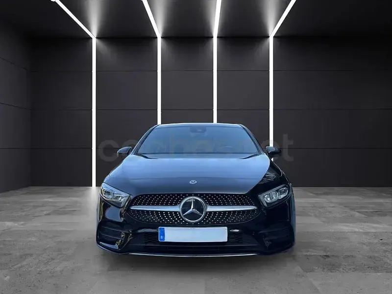 Usado Mercedes A200 163 CV (119 kW) 2022 Negro Berlina