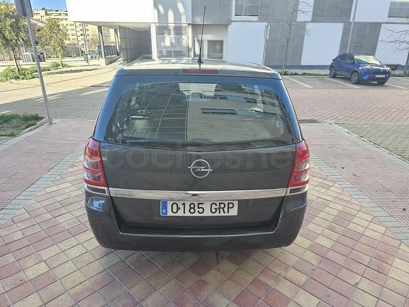 Usado Opel Zafira 94 CV (69 kW) 2009 Gris / plata Monovolumen